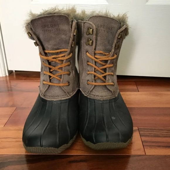 fur lined duck boots